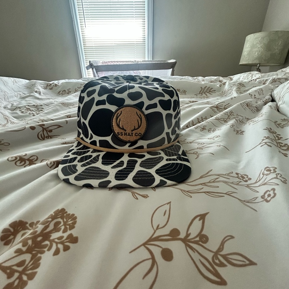 Black and White Giraffe Print Cap